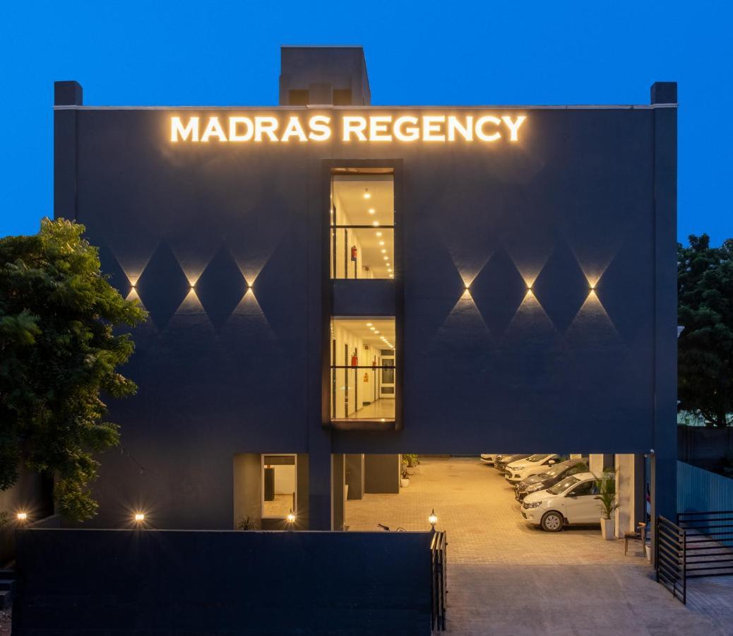 Madras Regency Hotel Exterior photo